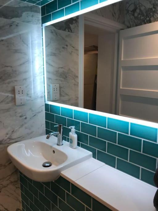 Stylish Notting Hill Air Conditioned Studio Лондон Екстер'єр фото